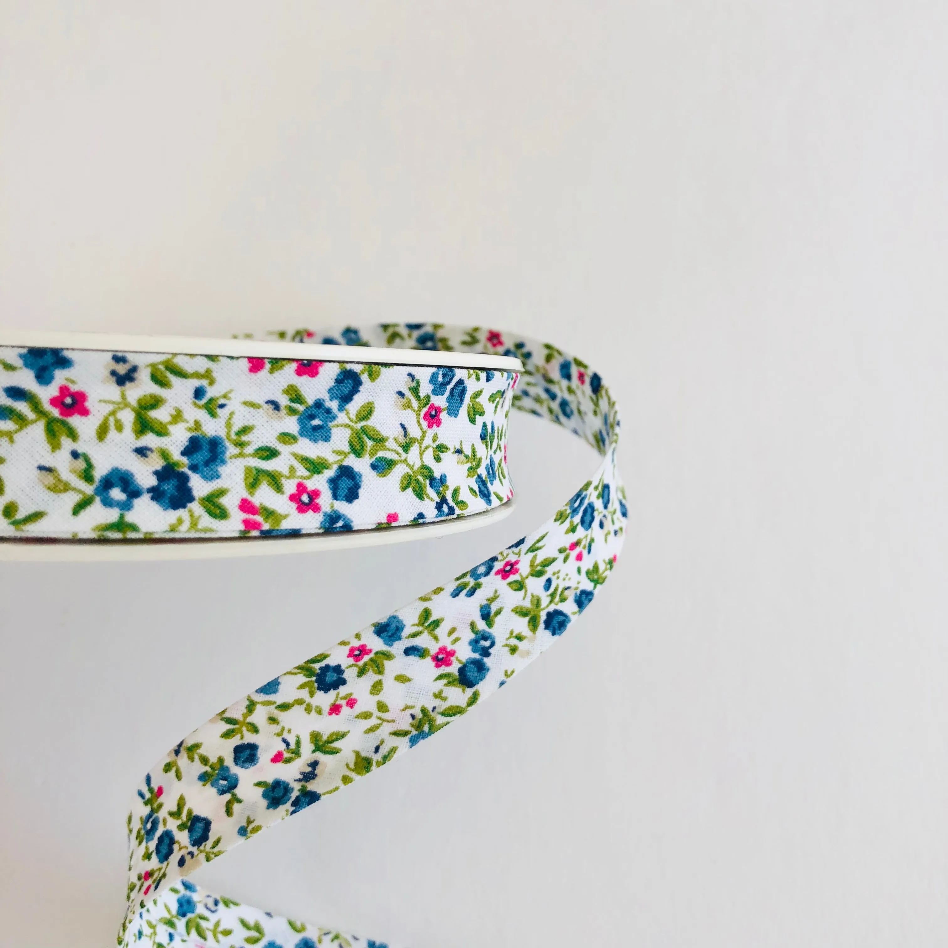 Bias Trim - Liberty Floral - Blue - La Stephanoise