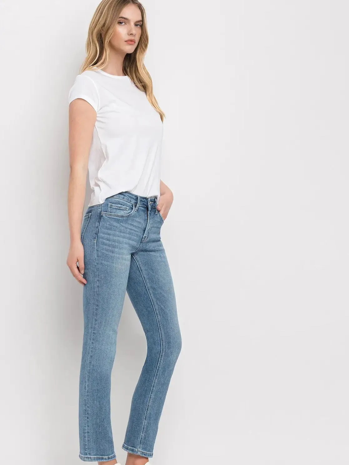 Loveret : Slim Ankle Straight Jean