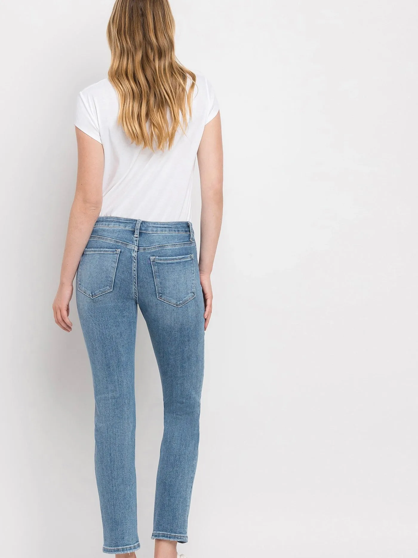 Loveret : Slim Ankle Straight Jean