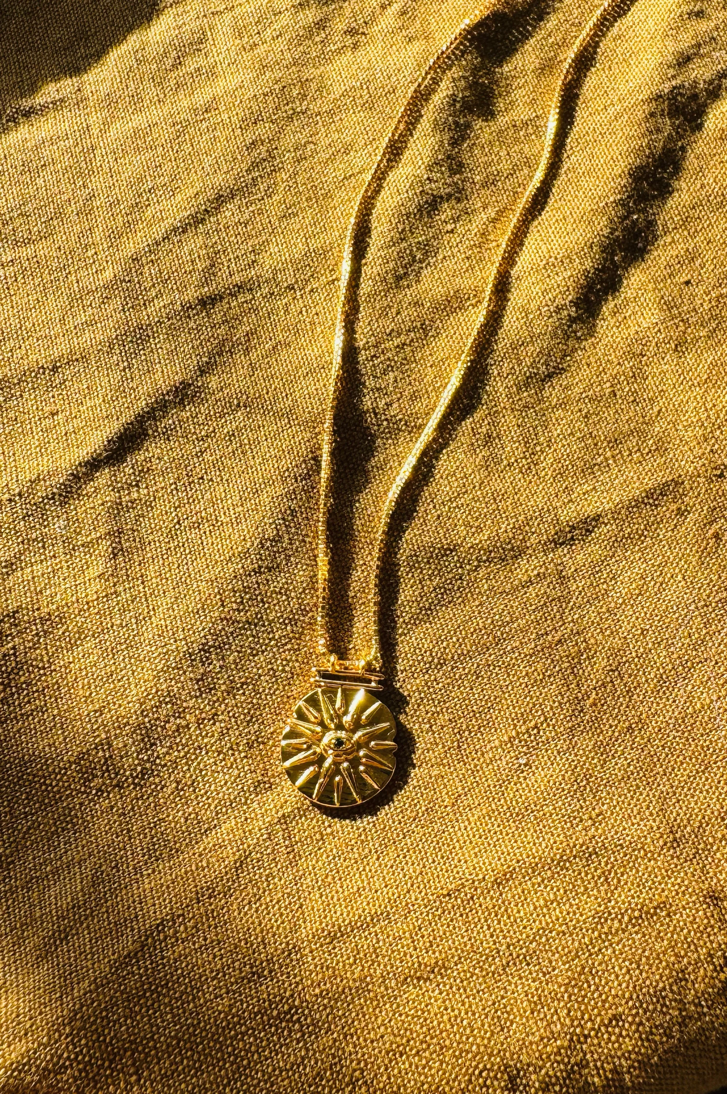 Une A Une Horus Medallion Necklace